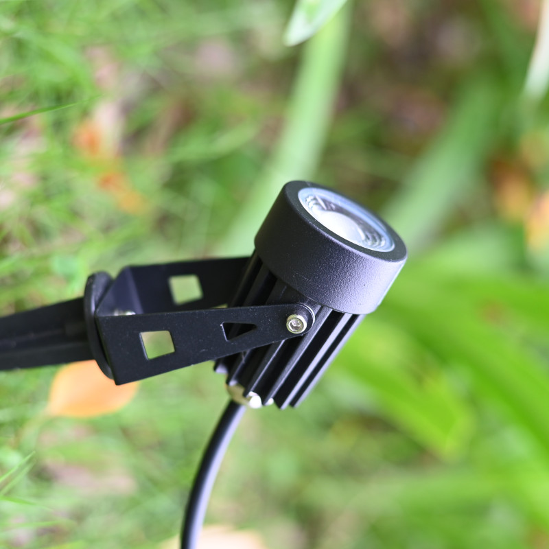 Oświetlenie ogrodowe zewnętrzn – Outdoor Lighting Volt recenzja i cena