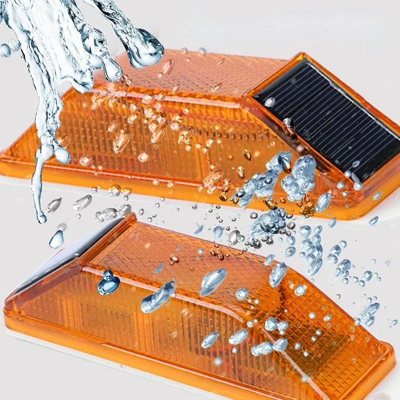 Solarna lampa ostrzegawcza LED – Outdoor Lighting Beacon recenzja i cena