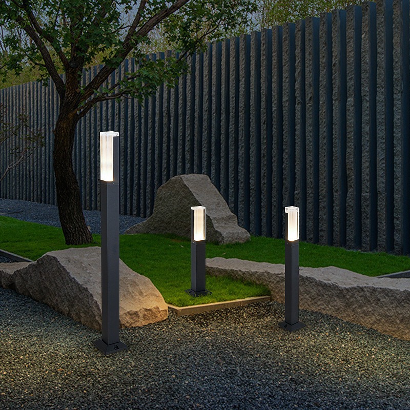 Lampa trawnikowa LED, ogrodowa – Outdoor Lighting Beacon recenzja i cena